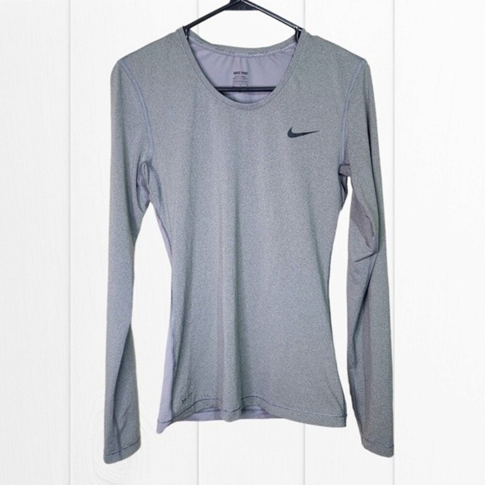 Nike Pro Size Medium Gray